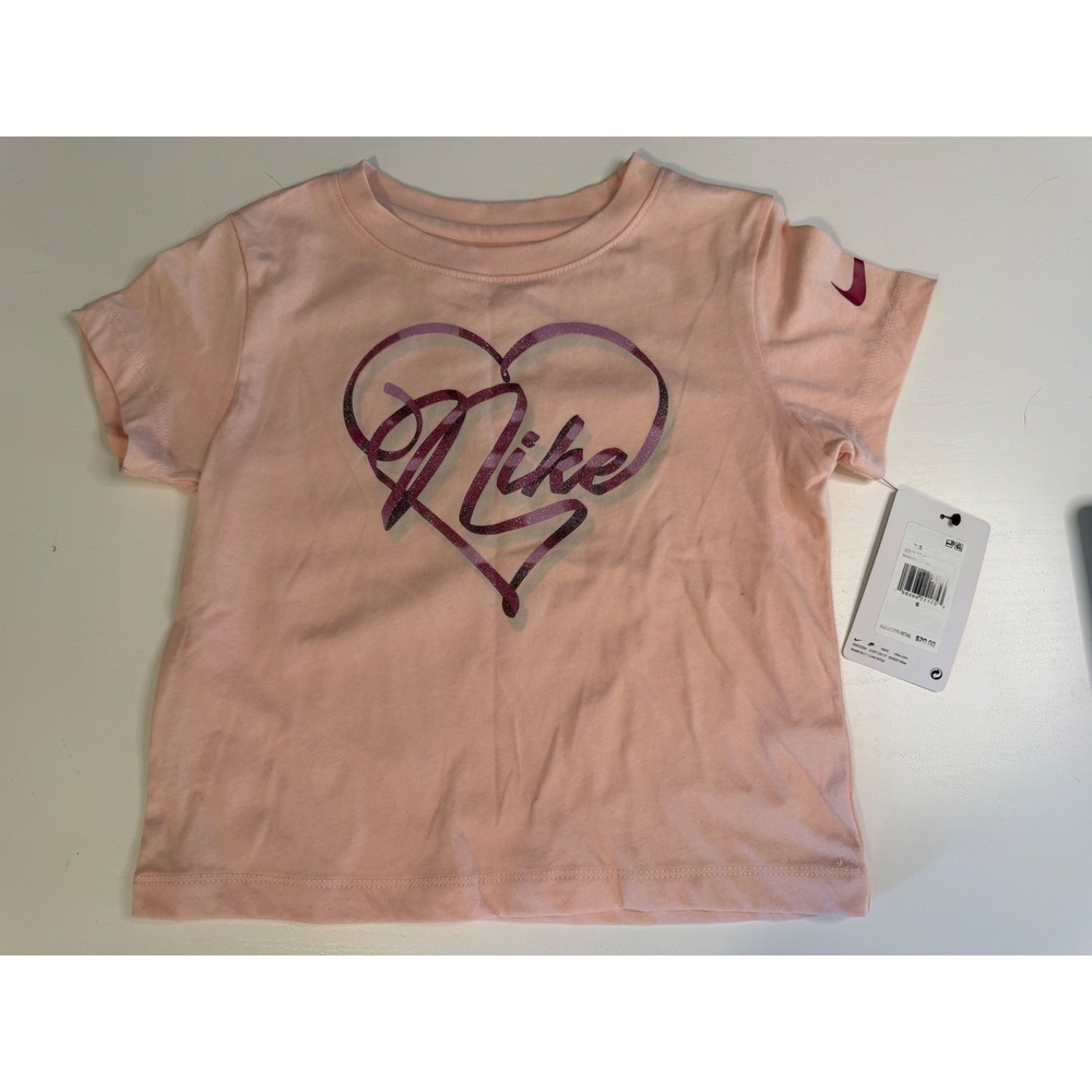 Nike Girls Washed Coral Pink Heart Graphic T-Shirt 36N146-AAJ Size 6 NWT